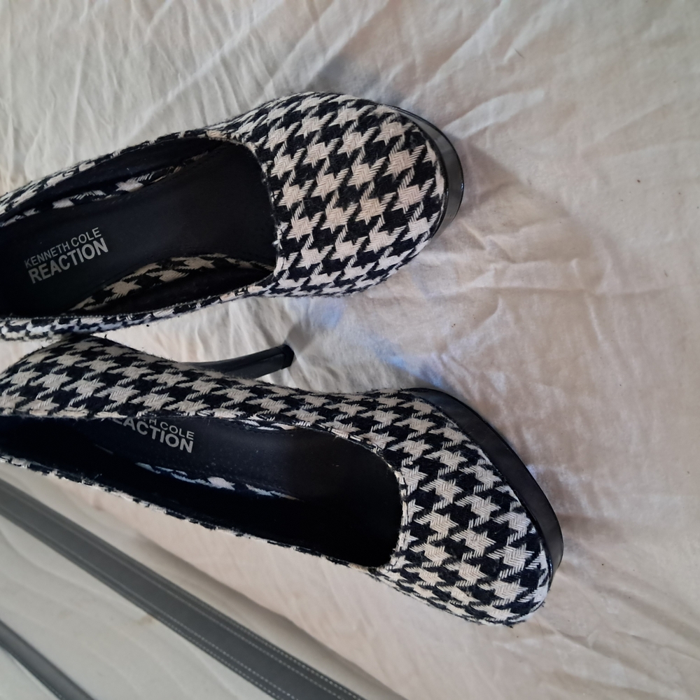 Kenneth Cole Reaction Houndstooth Heels